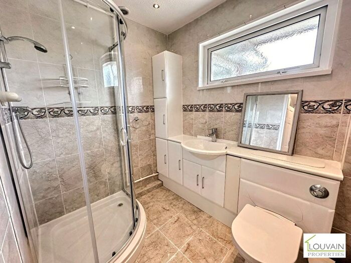 2 Bedroom Bungalow For Sale In Cefn Glas, Tredegar, NP22