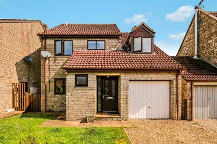 4 Bedroom Detached House To Rent In Back Lane, Marshfield, SN14