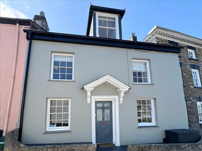 4 Bedroom Property For Sale In Mevagissey, Cornwall., PL26