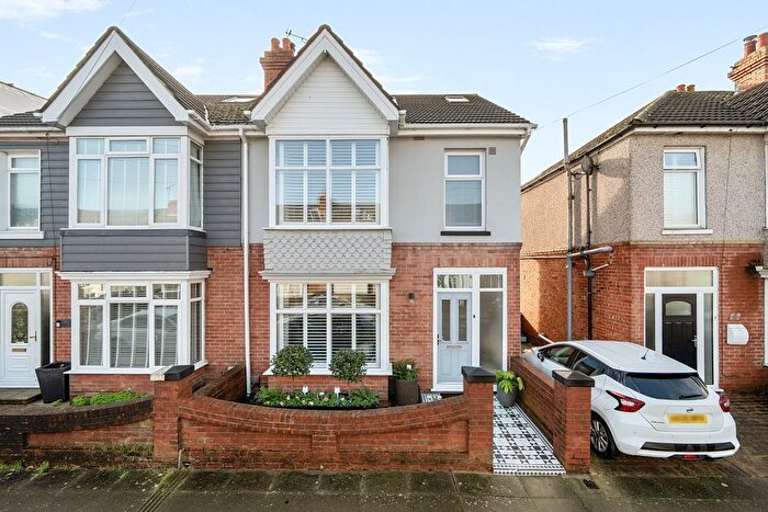 4 Bedroom Semi Detached House For Sale In Domum Road, Portsmouth, PO2