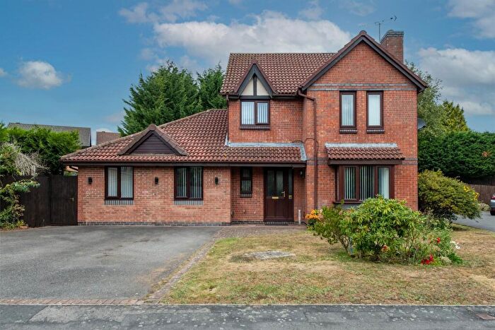 6 Bedroom Detached House For Sale In Vilia Close, Burbage, Hinckley, LE10