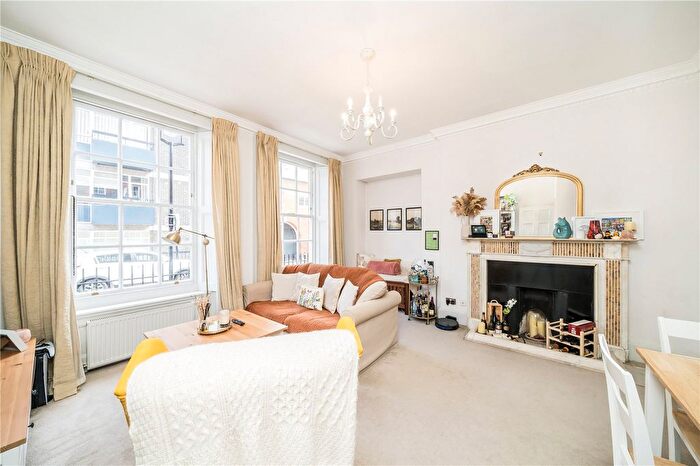 2 Bedroom Flat To Rent In Catherine Place, London, SW1E