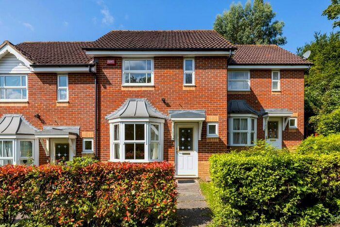 2 Bedroom Terraced House To Rent In Scholars Walk, Guildford, Surrey, GU2