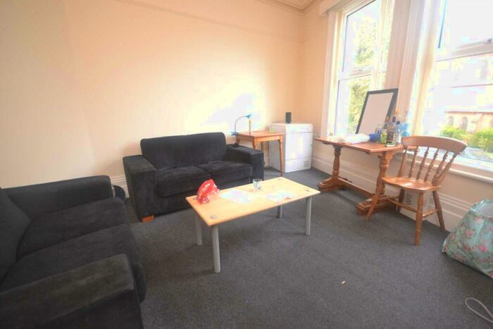 4 Bedroom Flat To Rent In Erleigh Road, Reading, RG1