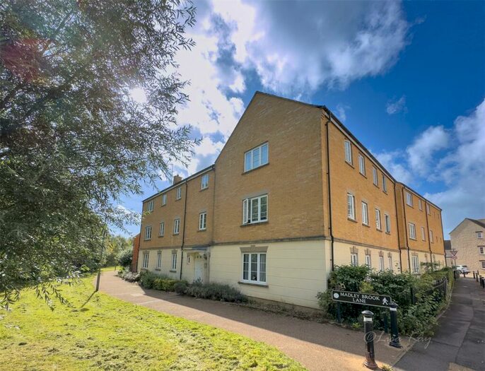 2 Bedroom Apartment To Rent In Madley Brook Lane, Witney, Oxfordshire, OX28