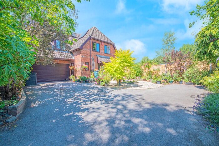 4 Bedroom Detached House For Sale In River Mews, Scotter Road, Bishopstoke, Eastleigh, SO50