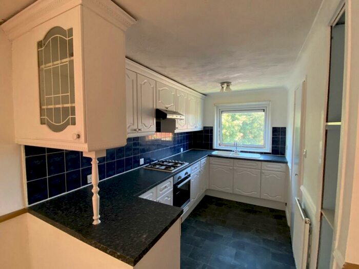 2 Bedroom Flat To Rent In Mushroom Field Road, Ecton Brook, Northampton, NN3