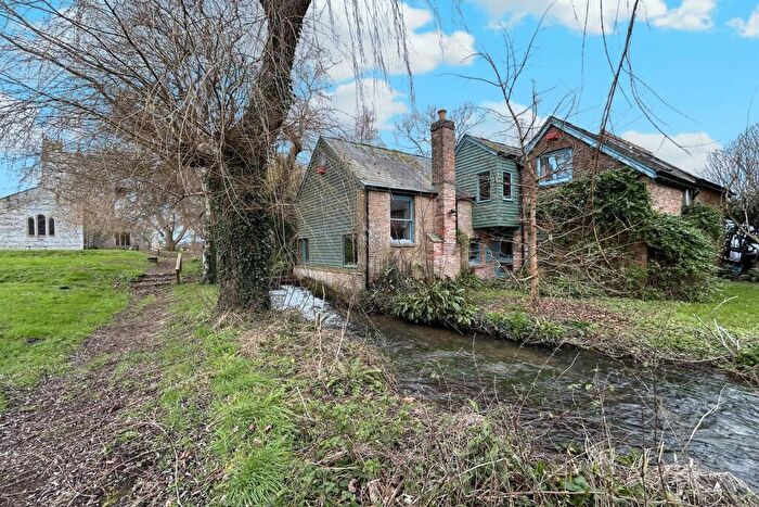 5 Bedroom Detached House To Rent In Affpuddle, DT2