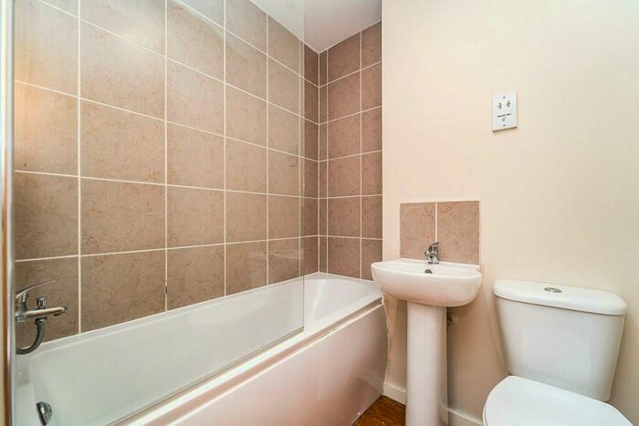 1 Bedroom Apartment To Rent In Manchester Road, Burnley, Lancashire, BB11