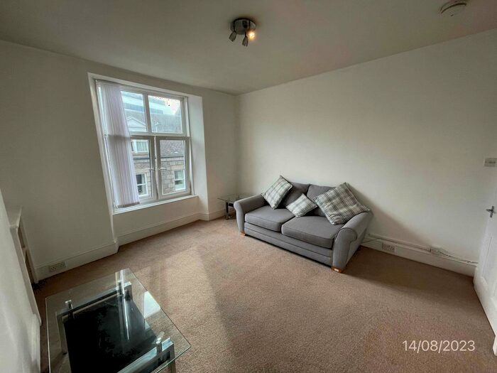 1 Bedroom Flat To Rent In Chapel Street, Second Floor Left, Aberdeen, AB10