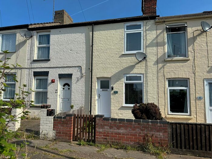 2 Bedroom Terraced House To Rent In Clapham Road North, Lowestoft, NR32