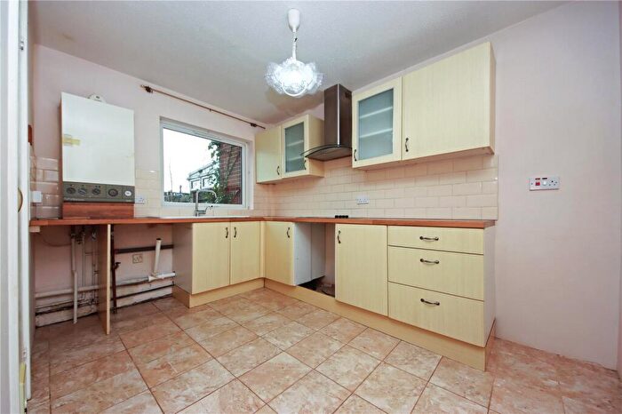 2 Bedroom Flat For Sale In Queens Court, Teams, Gateshead, NE8
