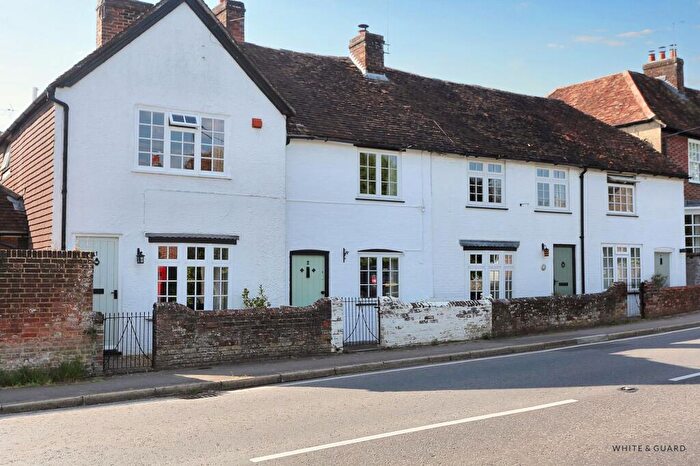 2 Bedroom Terraced House For Sale In High Street, Droxford, SO32