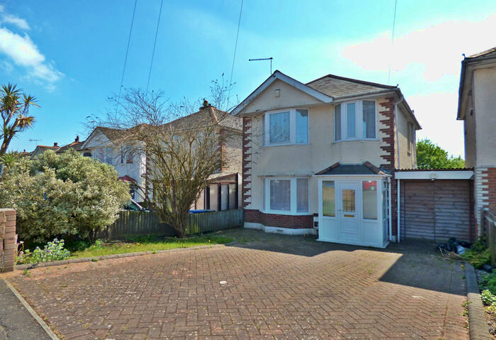 3 Bedroom Detached House To Rent In Herbert Avenue, Poole, Dorset, BH12