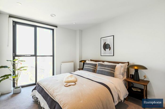 3 Bedroom Flat To Rent In George Street, Croydon, CR0