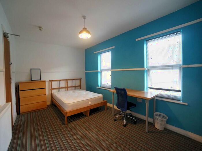 5 Bedroom House To Rent In Ashley Road, Bangor, LL57