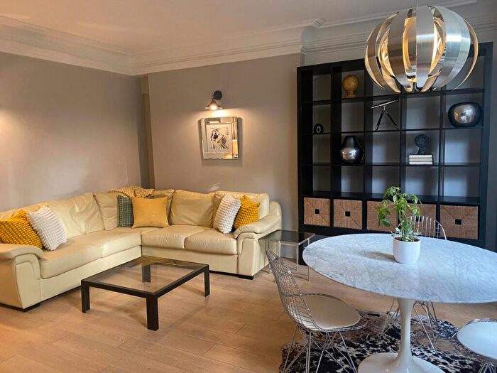 2 Bedroom Flat To Rent In Abbey Rd., London, NW8