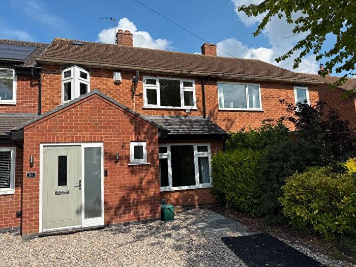 3 Bedroom Semi-Detached House To Rent In Rounds Hill, Kenilworth, Warwickshire, CV8