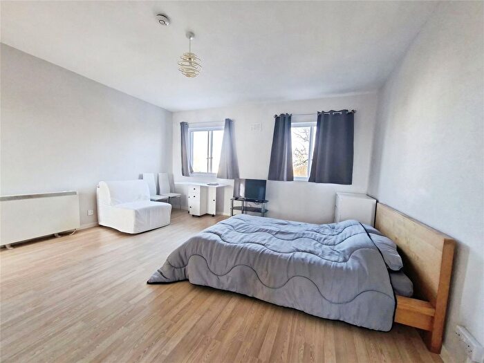 Studio To Rent In Lambert Road, London, SW2