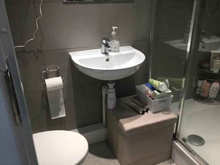 1 Bedroom Flat To Rent In Queningate Court, Canterbury - Ref, CT1