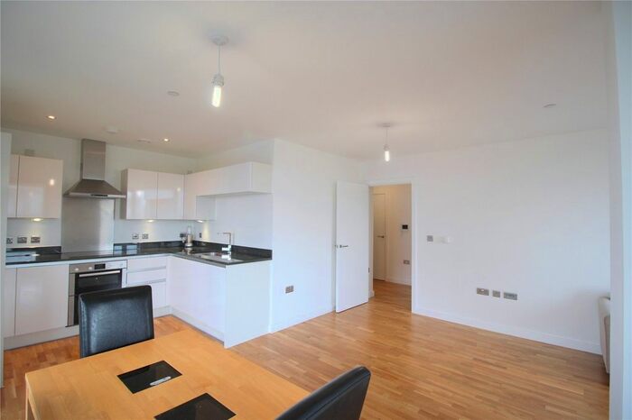 1 Bedroom Flat To Rent In Centenary Heights, Larkwood Avenue, SE10