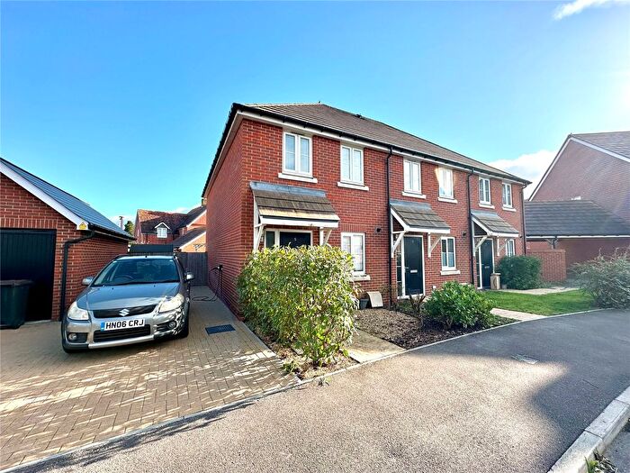 2 Bedroom End Of Terrace House For Sale In Chard Lane, Ringwood, Hampshire, BH24