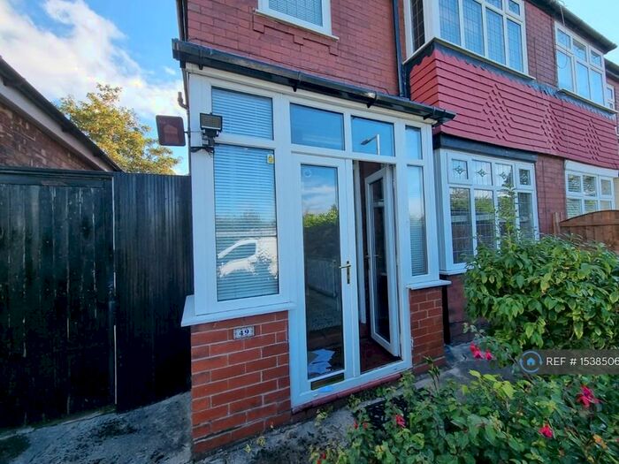 3 Bedroom Semi-Detached House To Rent In Webb Lane, Stockport, SK1