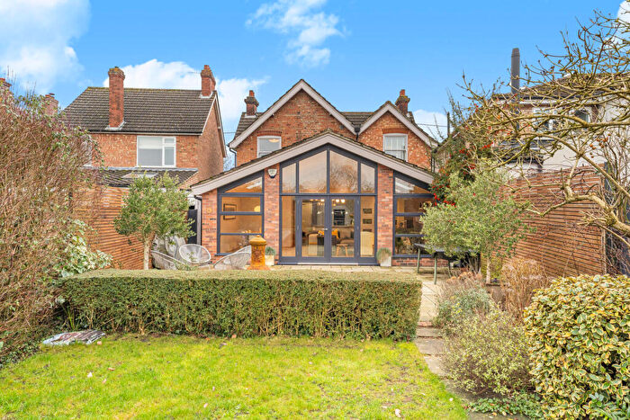 5 Bedroom Detached House For Sale In Barton Road, Harlington, LU5