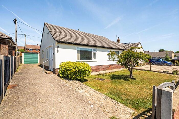 2 Bedroom Bungalow For Sale In Ambrose Close, Bradford Abbas, Sherborne, DT9