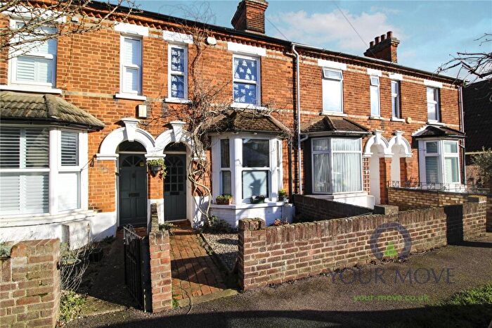 2 Bedroom Terraced House For Sale In Queen Alexandra Road, Bedford, Bedfordshire, MK41