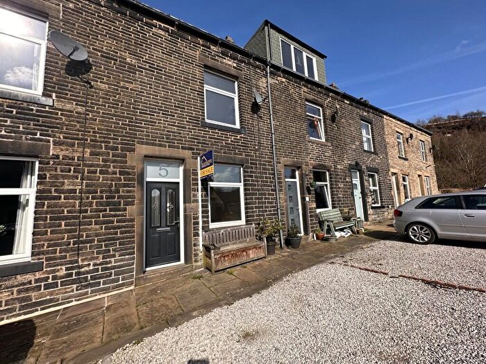3 Bedroom Terraced House For Sale In Farnboro Street, Walsden, Todmorden, OL14