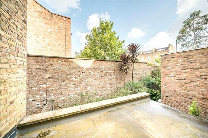 1 Bedroom Flat For Sale In New Kings Road, London, SW6