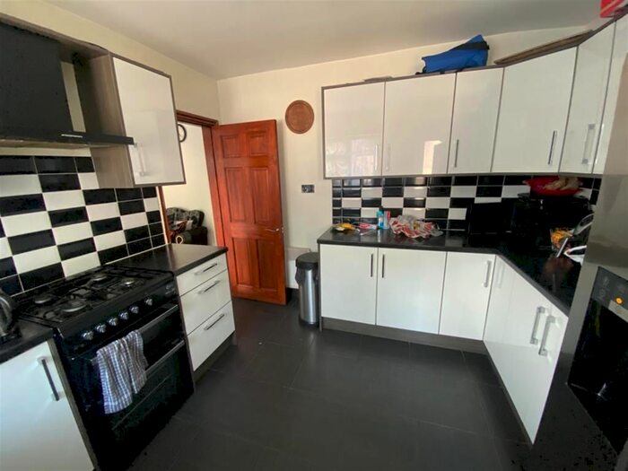 3 Bedroom Terraced House To Rent In Dawberry Road, Kings Heath, Birmingham, B14