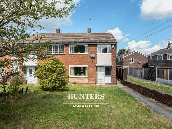 3 Bedroom Semi-detached House To Rent In Northfield Drive, Pontefract, WF8