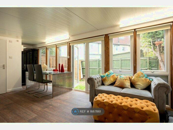 Studio To Rent In Milton Road, Cambridge, CB4