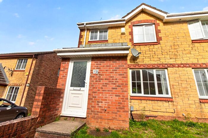 3 Bedroom Semi Detached House To Rent In Acorn Grove, Pontprennau, CF23