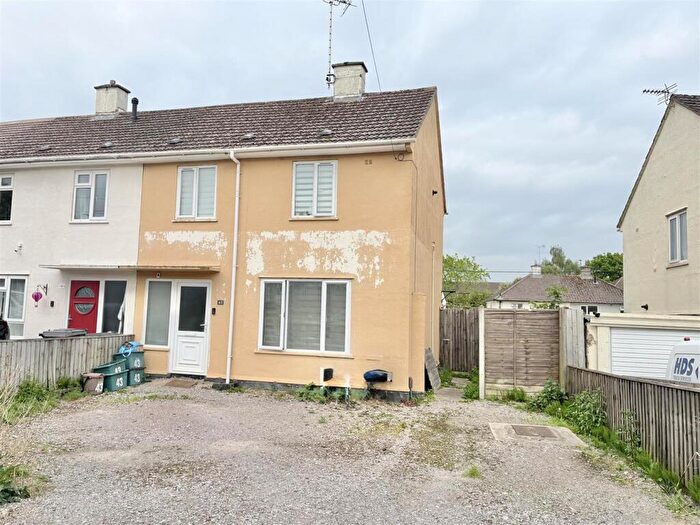3 Bedroom End Of Terrace House For Sale In Underhill Road, Matson, Gloucester, GL4
