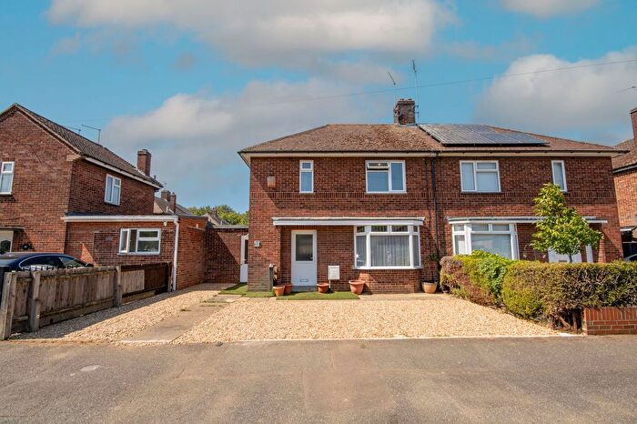 3 Bedroom Semi-Detached House For Sale In Sheridan Road, Peterborough, PE1