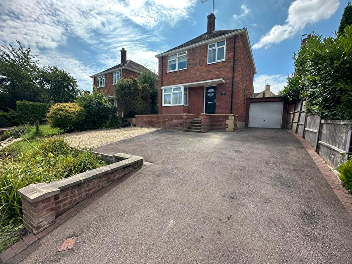 3 Bedroom Detached House To Rent In Chapel Lane, Woodmancote, GL52