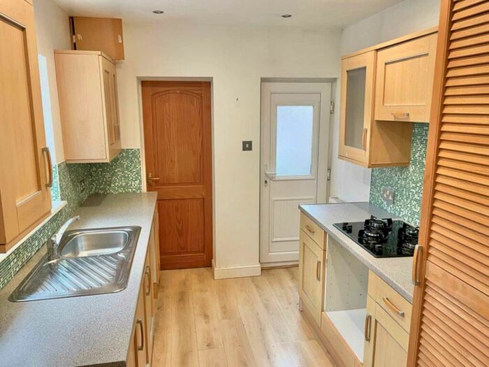 4 Bedroom Maisonette To Rent In Coldwell Terrace, Felling, Gateshead, NE10