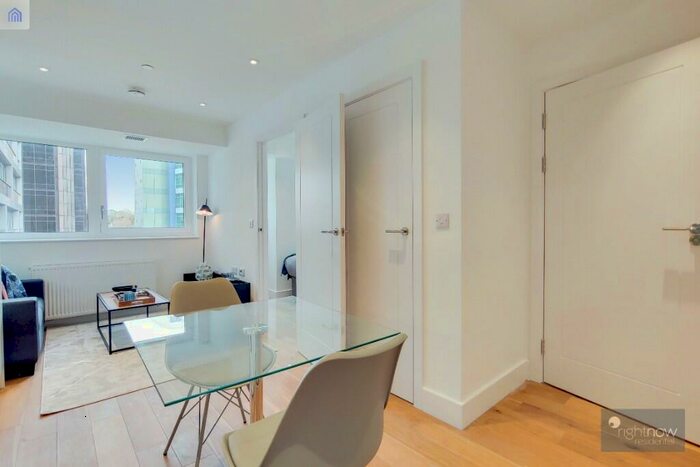 2 Bedroom Villa To Rent In , AB37