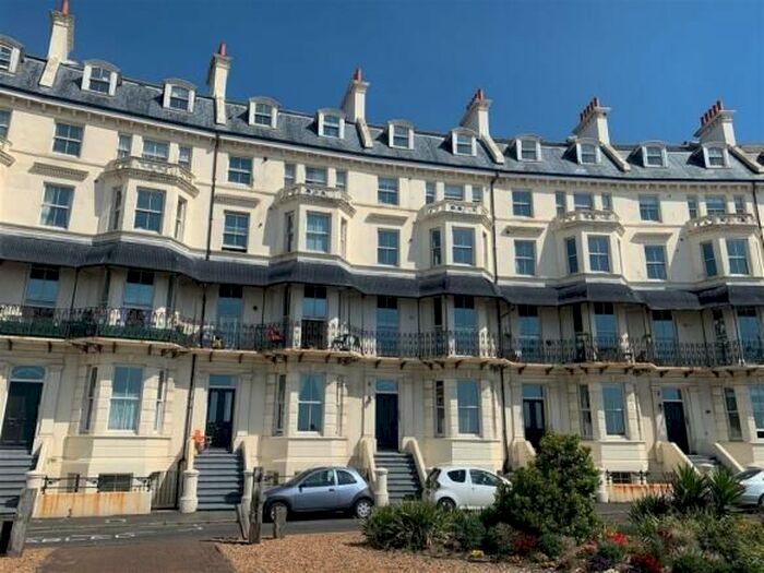 1 Bedroom Flat To Rent In Marine Crescent, Folkestone, CT20