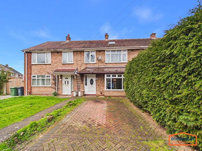 5 Bedroom Terraced House For Sale In Shireview Road, Walsall, WS3