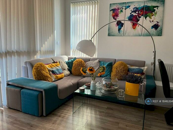 2 Bedroom Flat To Rent In London, London, E16