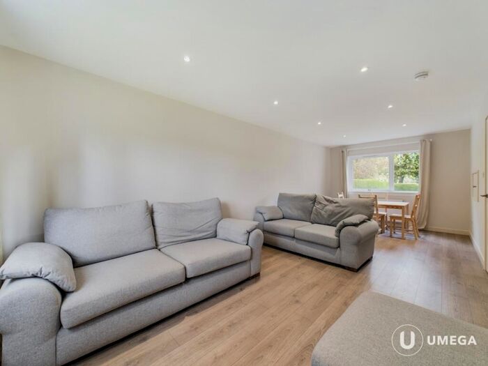 2 Bedroom Flat To Rent In Fettes Court - Craigleith Road, Craigleith, Edinburgh, EH4