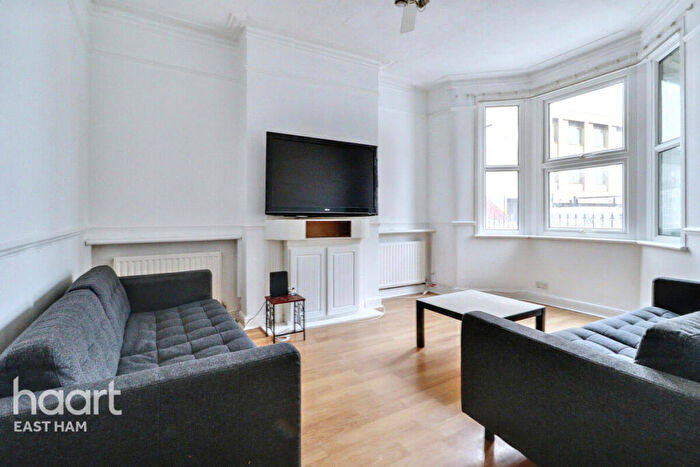 3 Bedroom Terraced House For Sale In Rectory Road, London, E12