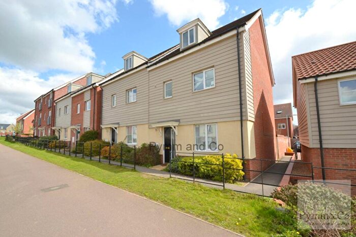 4 Bedroom Town House To Rent In Sir Alfred Munnings Road, Costessey, NR8