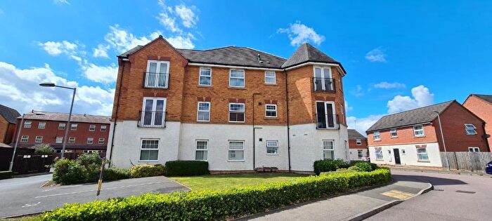 2 Bedroom Flat To Rent In Conyger Close, Corby, Northants, NN18