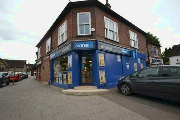 1 Bedroom Flat To Rent In High Street, Harpenden, AL5