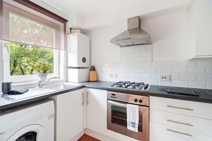 1 Bedroom Flat To Rent In Heriot Hill Terrace, Edinburgh, EH7